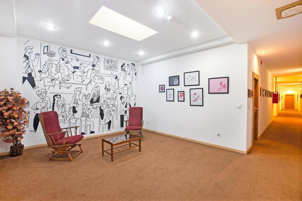 Oyo Hotel Parque Empresarial Avilés Eksteriør billede