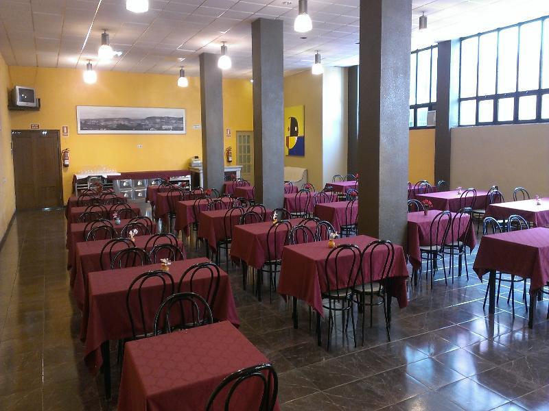 Oyo Hotel Parque Empresarial Avilés Eksteriør billede